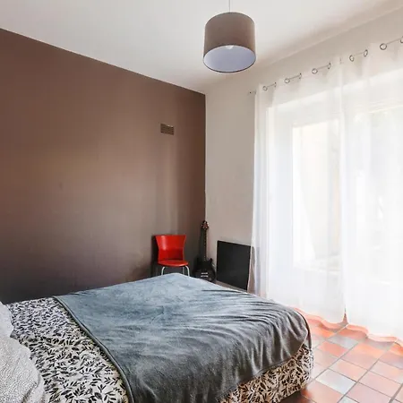 Appartement De 3 Chambres A Coursan Avec Jardin Clos Et Wifi A 15 Km De La Plage * Coursan