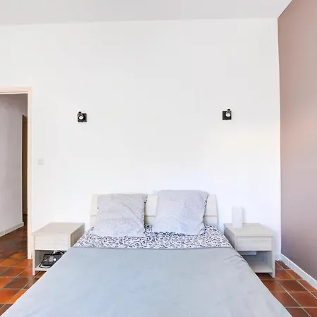 Appartement De 3 Chambres A Coursan Avec Jardin Clos Et Wifi A 15 Km De La Plage * Coursan